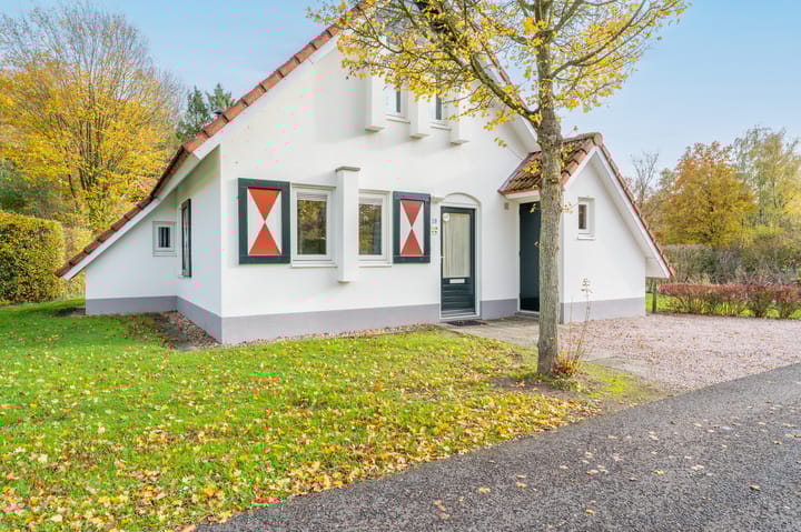 Photo 3 of Zwembadweg 1-028