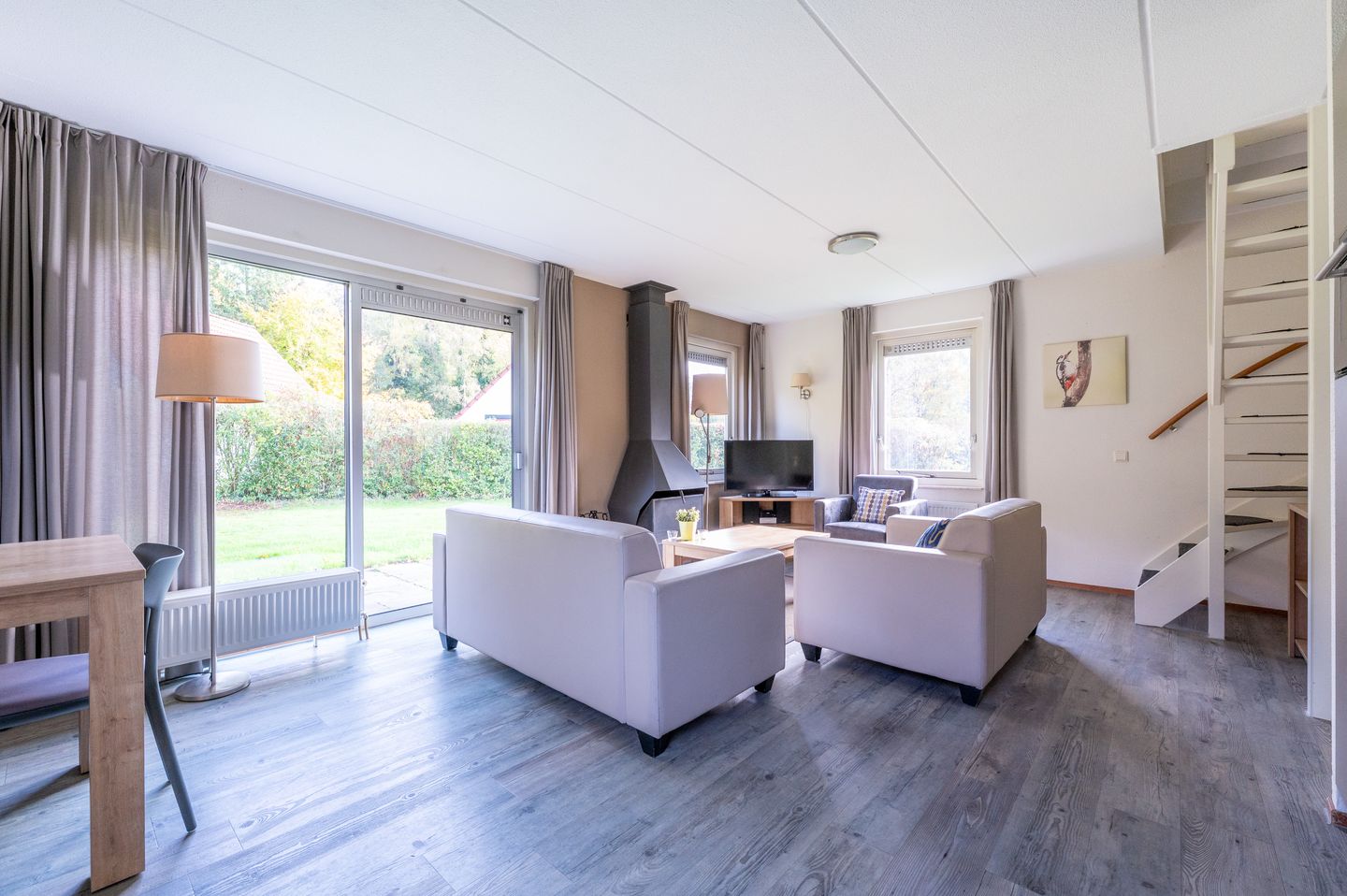 Foto 4 van Zwembadweg 1-028