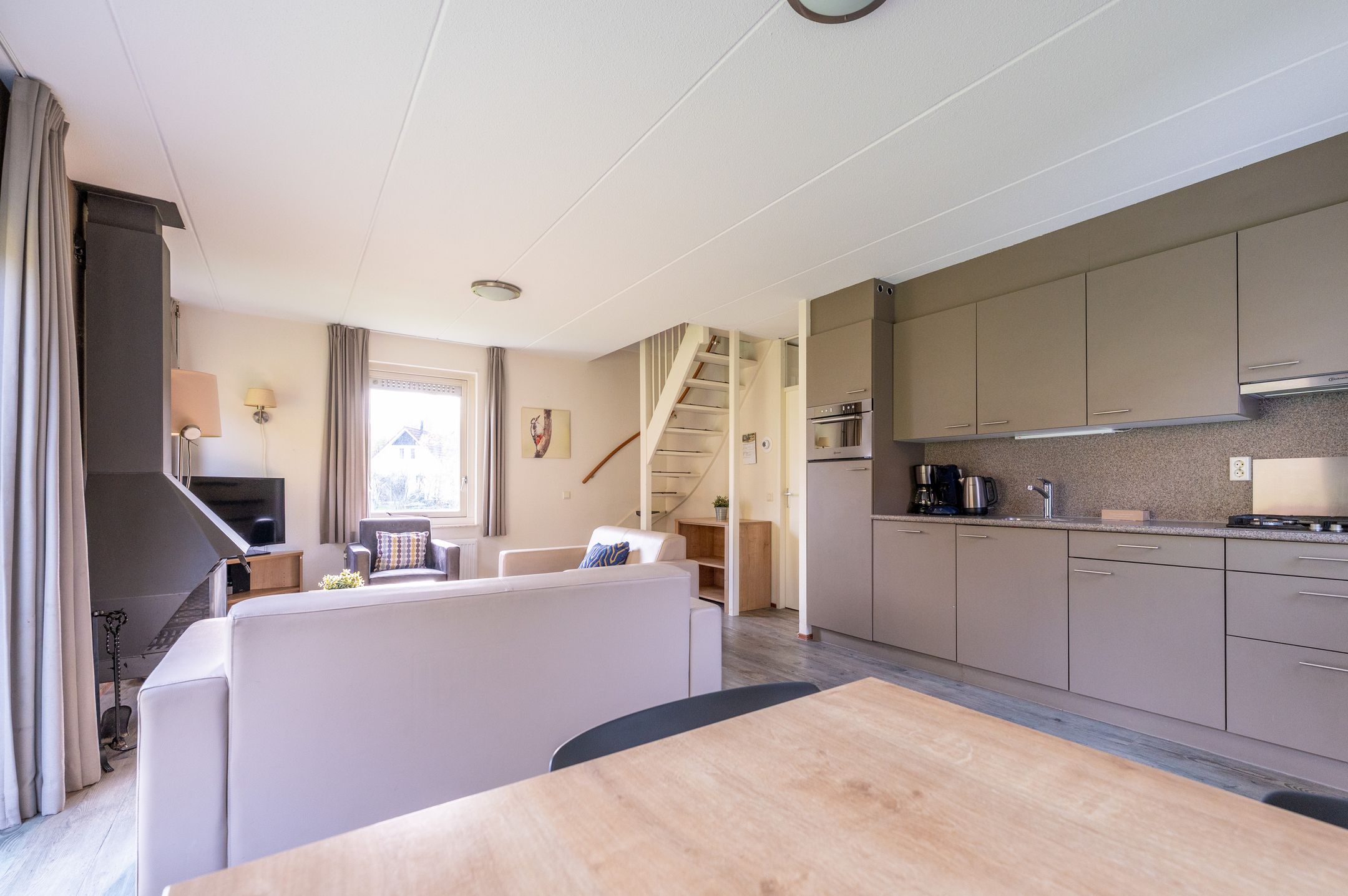 Foto 6 van Zwembadweg 1-028