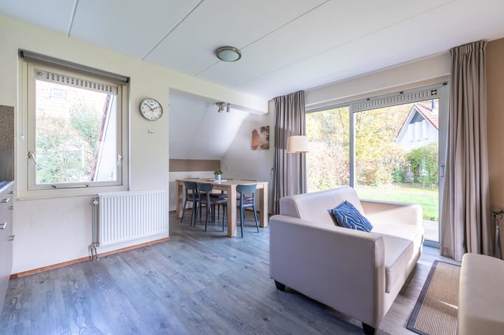 Photo 10 of Zwembadweg 1-028