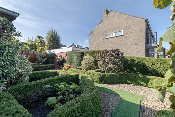 Foto 39 van President Kennedystraat 35