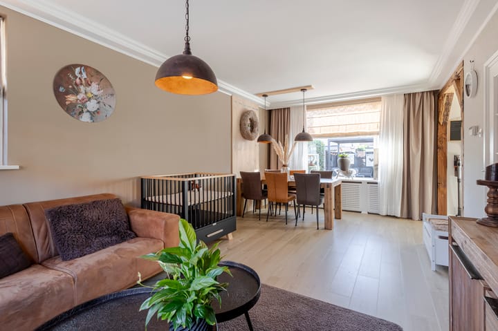 Photo 2 of Van Ruysdaelstraat 2