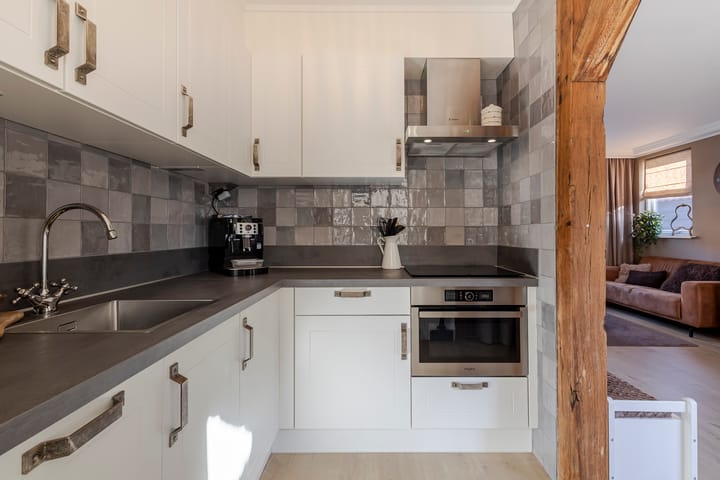 Photo 3 of Van Ruysdaelstraat 2