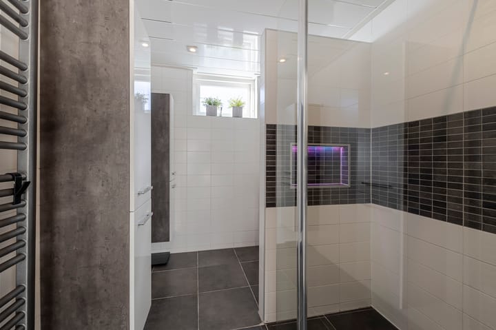 Photo 13 of Van Ruysdaelstraat 2