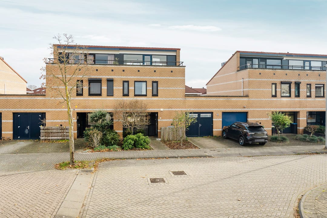 Photo 1 of Albert Schweitzerstraat 9