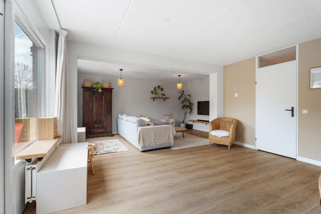 Photo 11 of Albert Schweitzerstraat 9