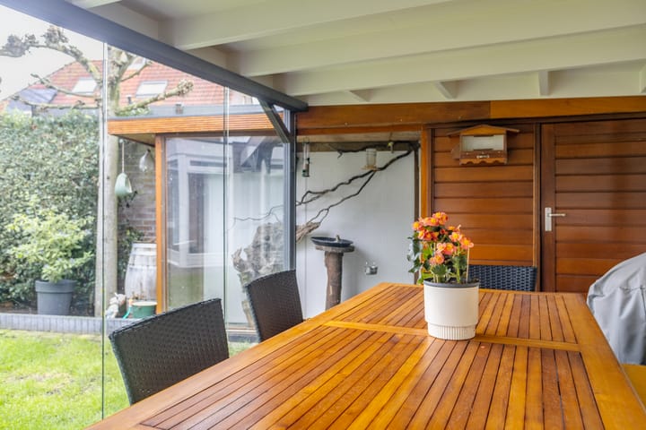 Foto 19 van Burgemeester Poortstraat 30