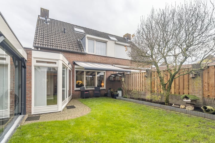 Foto 36 van Burgemeester Poortstraat 30