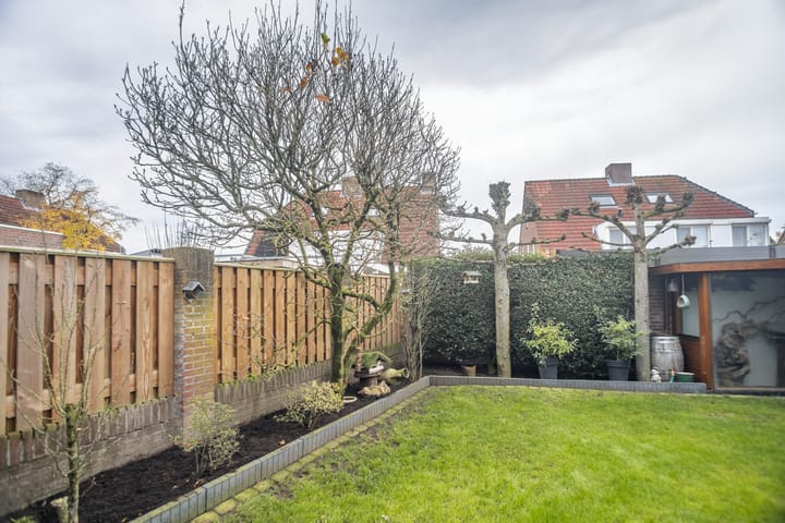 Foto 37 van Burgemeester Poortstraat 30