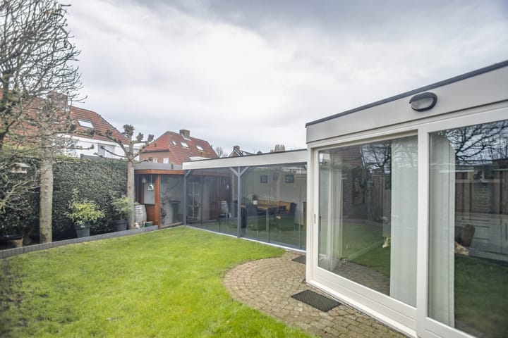 Foto 38 van Burgemeester Poortstraat 30