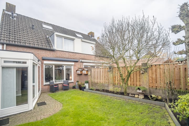 Foto 41 van Burgemeester Poortstraat 30