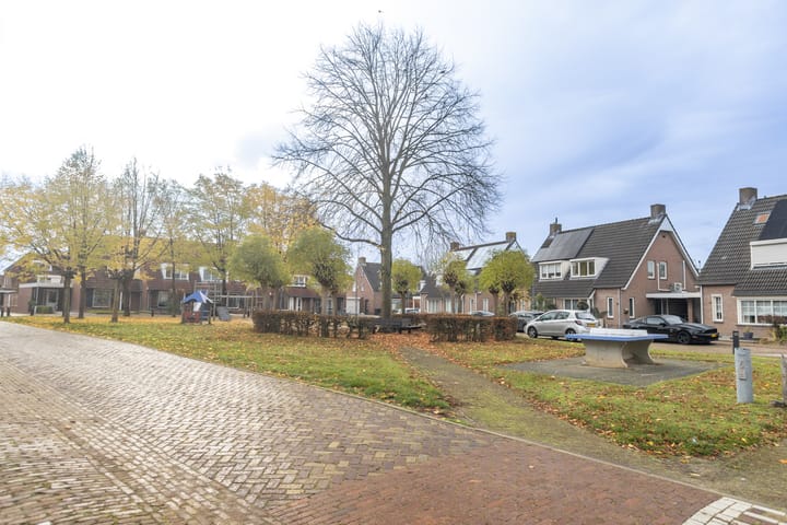 Foto 45 van Burgemeester Poortstraat 30