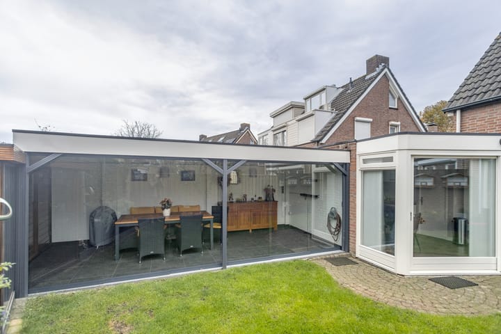 Foto 39 van Burgemeester Poortstraat 30