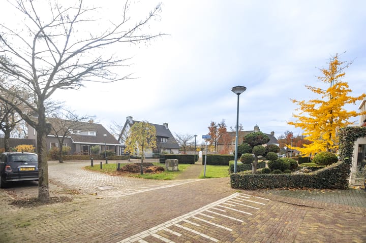 Foto 47 van Burgemeester Poortstraat 30