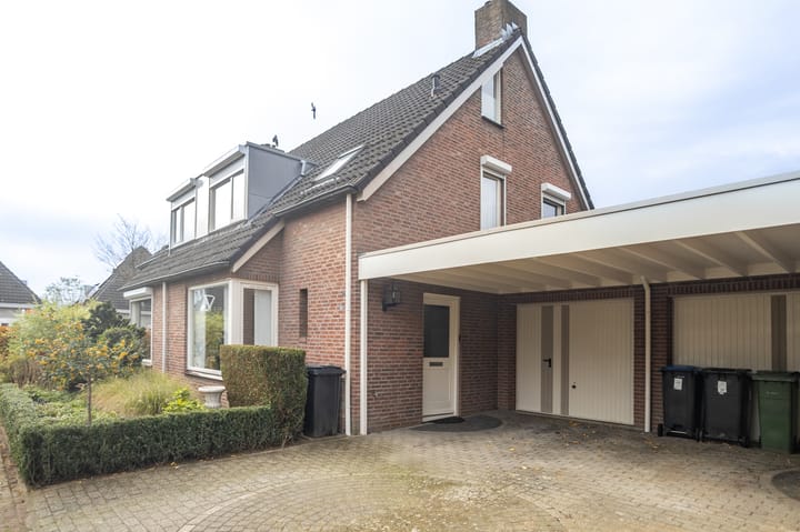 Foto 48 van Burgemeester Poortstraat 30