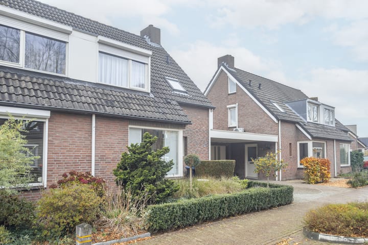 Foto 50 van Burgemeester Poortstraat 30