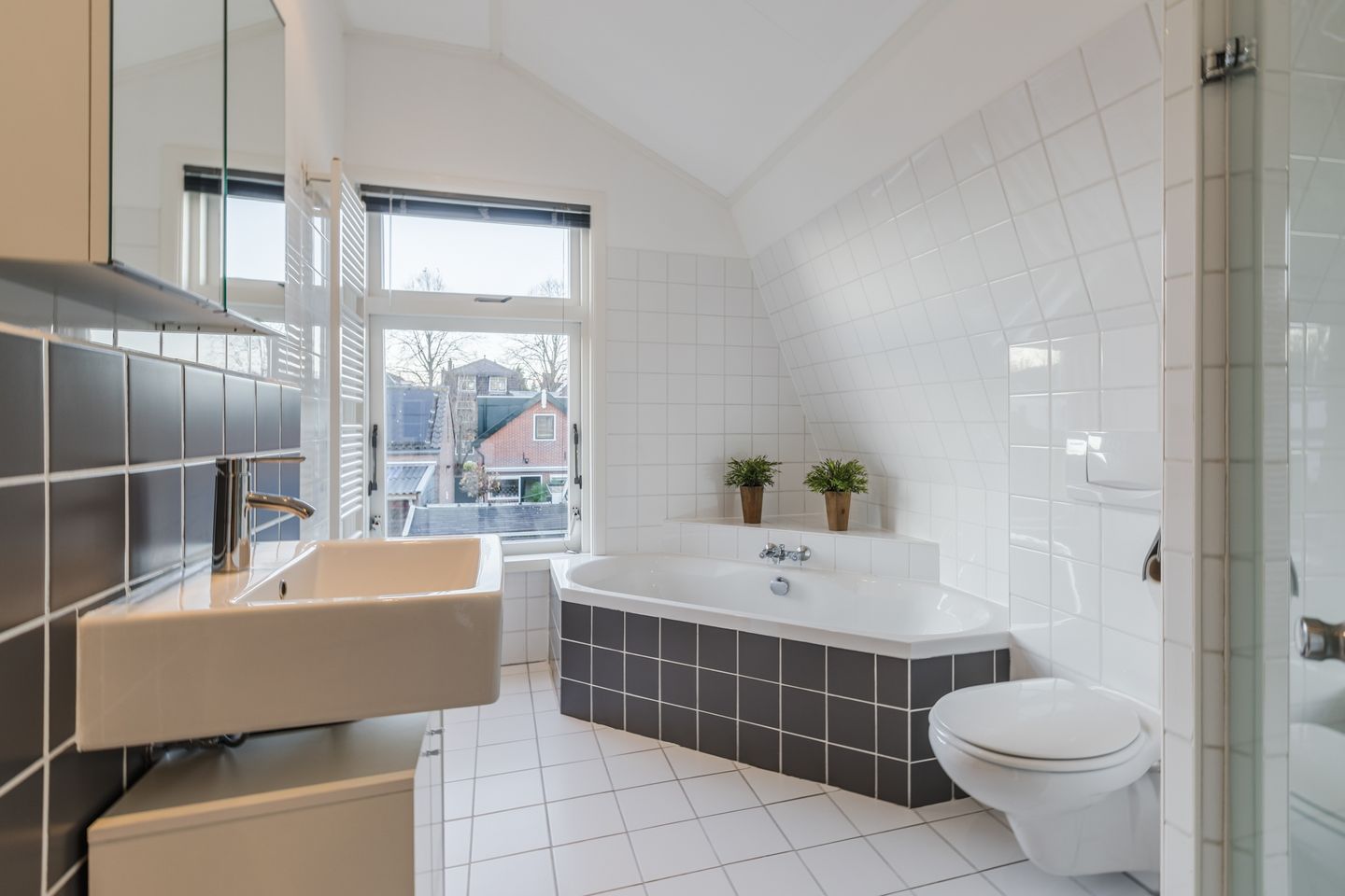 Photo 4 of Prinsenstraat 11