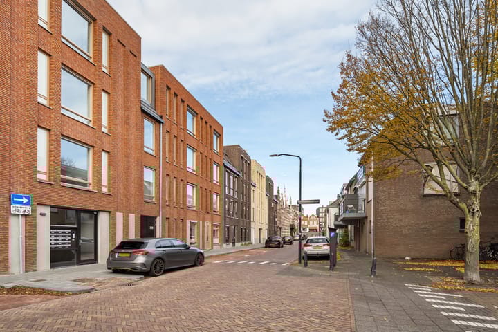 Photo 2 of Kromhout 53