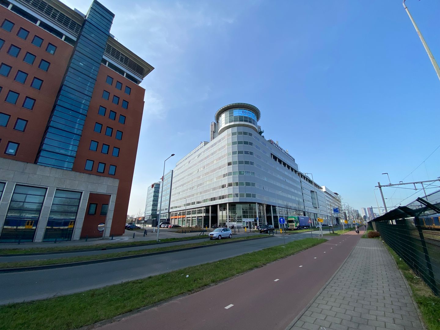 Bekijk foto 2 van Regulusweg 11