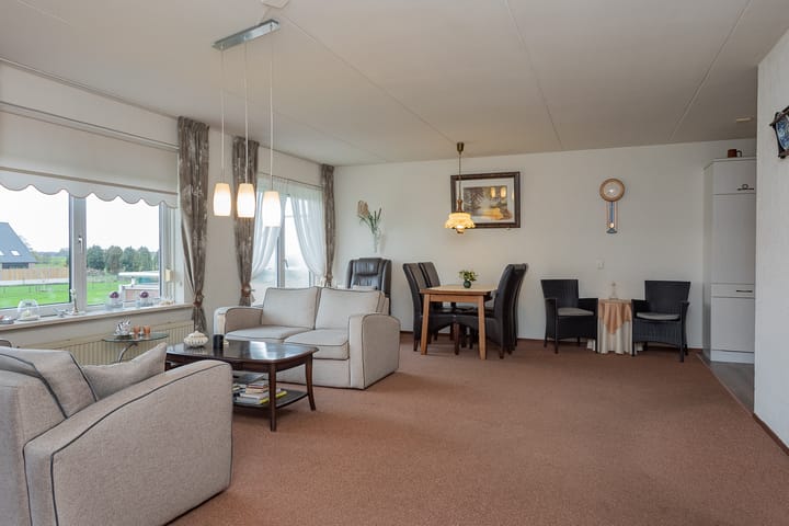 Photo 13 of Zuiderzeestraatweg 66-C