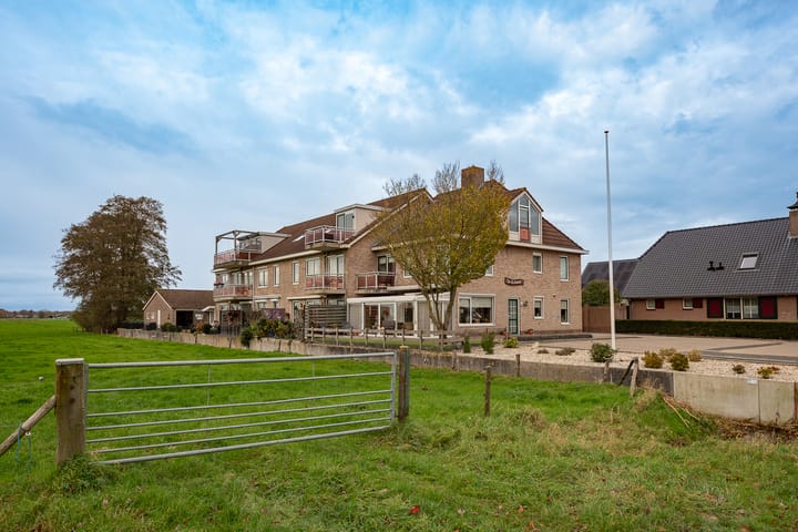 Photo 28 of Zuiderzeestraatweg 66-C