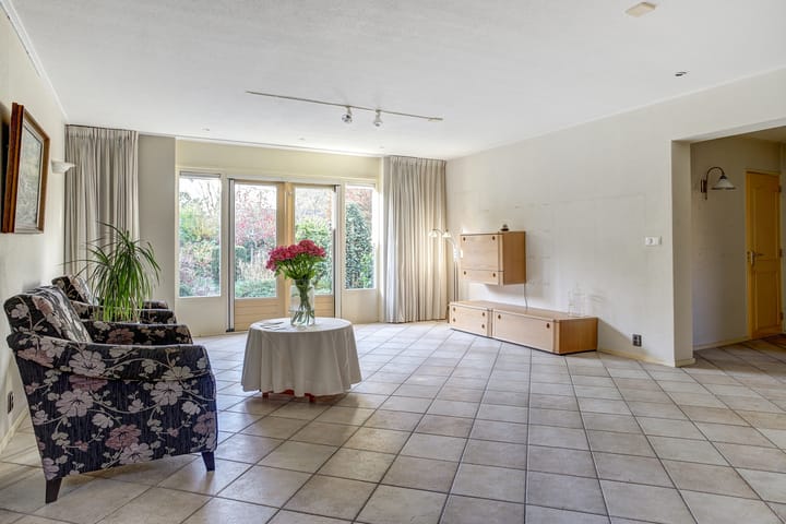 Foto 10 van Prof. Ter Veenweg 15