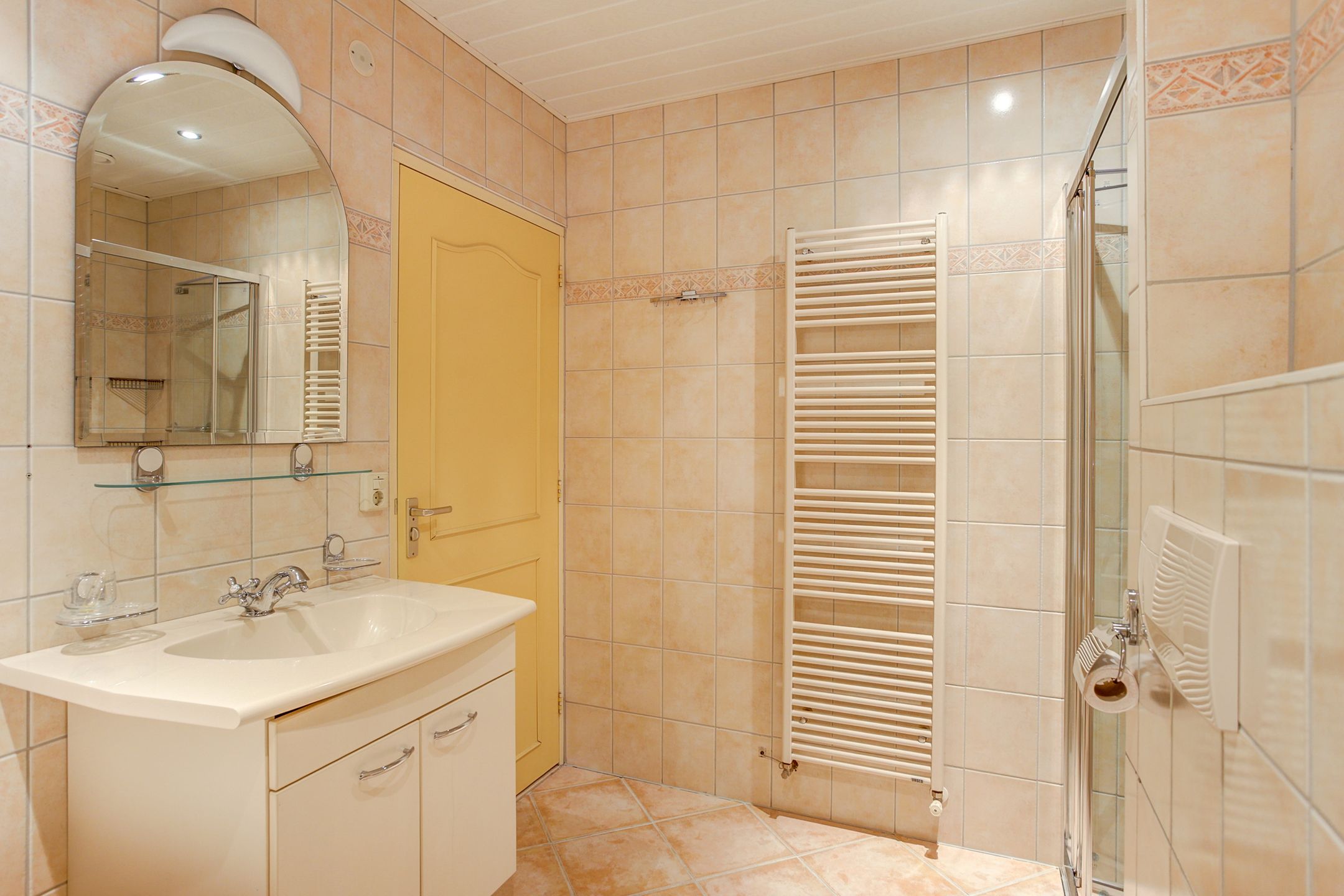 Photo 21 of Prof. Ter Veenweg 15