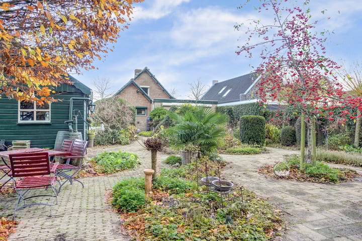 Foto 32 van Prof. Ter Veenweg 15