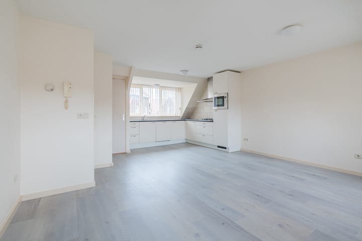 Photo 9 of Willem de Zwijgerstraat 26-B