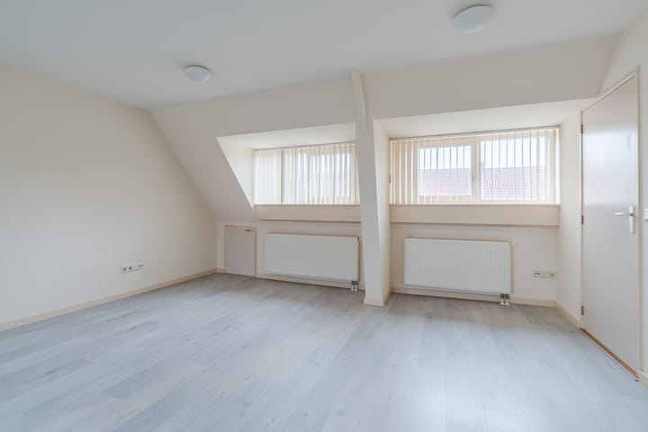 Photo 11 of Willem de Zwijgerstraat 26-B