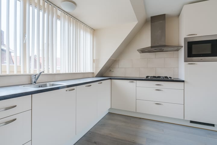 Photo 13 of Willem de Zwijgerstraat 26-B