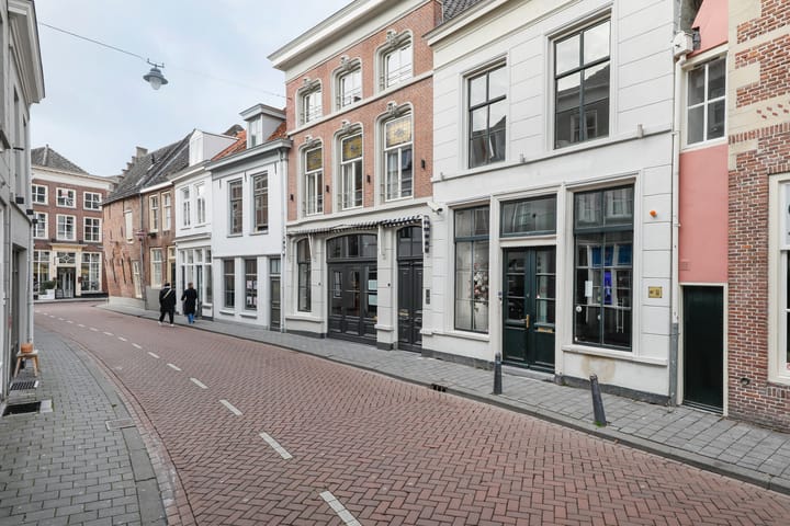 Foto 2 van Lange Putstraat 14