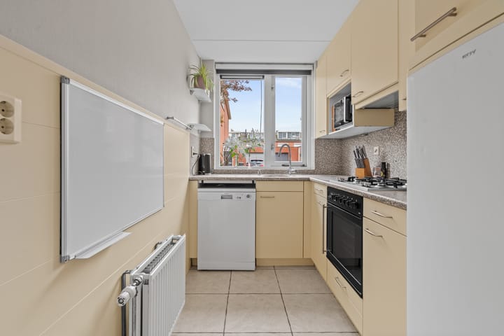 Photo 14 of Jurastraat 14