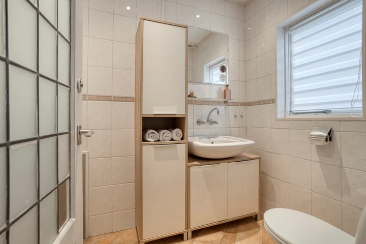 Photo 16 of Frederik Hendrikstraat 75