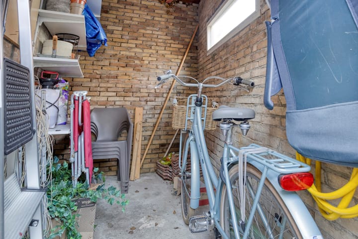 Photo 43 of Frederik Hendrikstraat 75