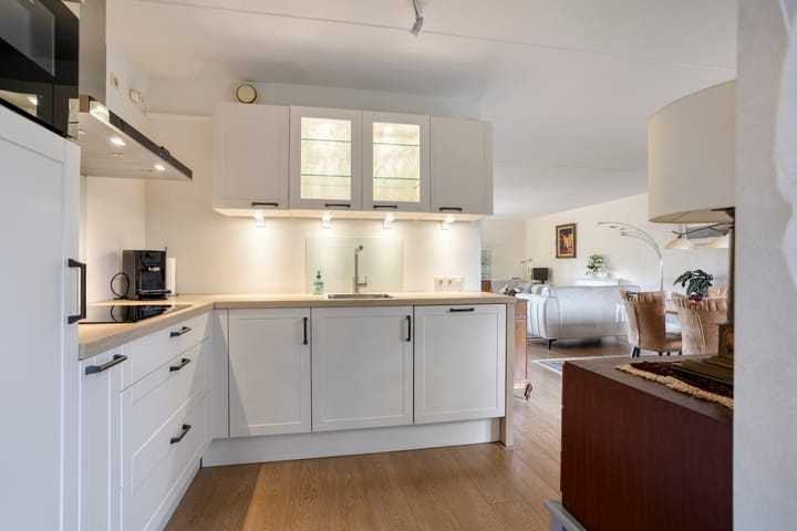 Photo 8 of Ir.Lelylaan 56