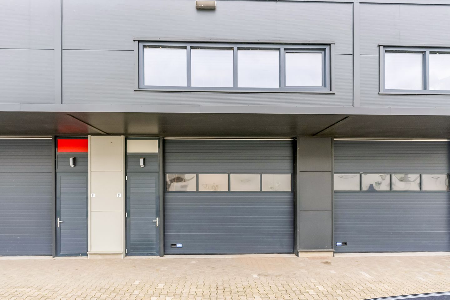 Bekijk foto 3 van De Tjonger 6-E