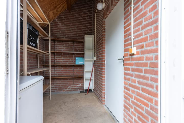 Photo 8 of Landvoogdstraat 106