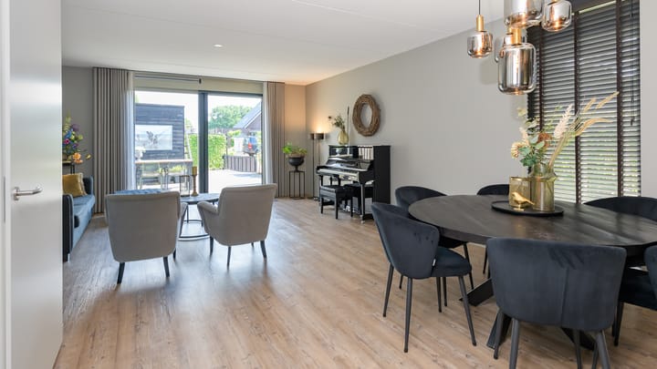 Photo 6 of Dokter J. van Heuvenweg 32