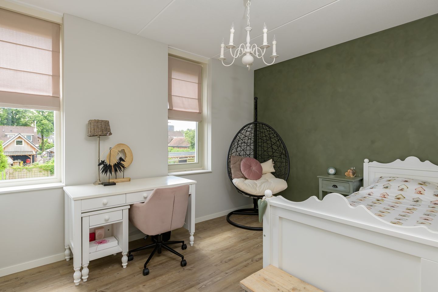 Photo 14 of Dokter J. van Heuvenweg 32