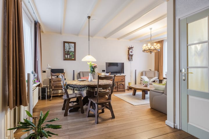 Photo 2 of Prinses Marijkestraat 12