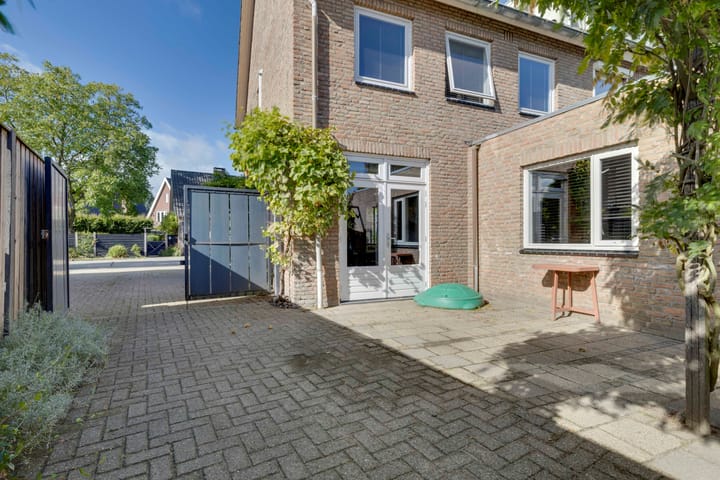 Foto 38 van Janssensstraat 102