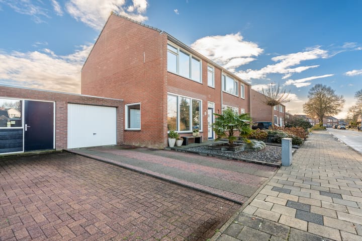 Photo 7 of Heuvelstraat 48