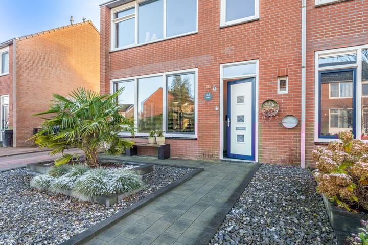 Photo 8 of Heuvelstraat 48