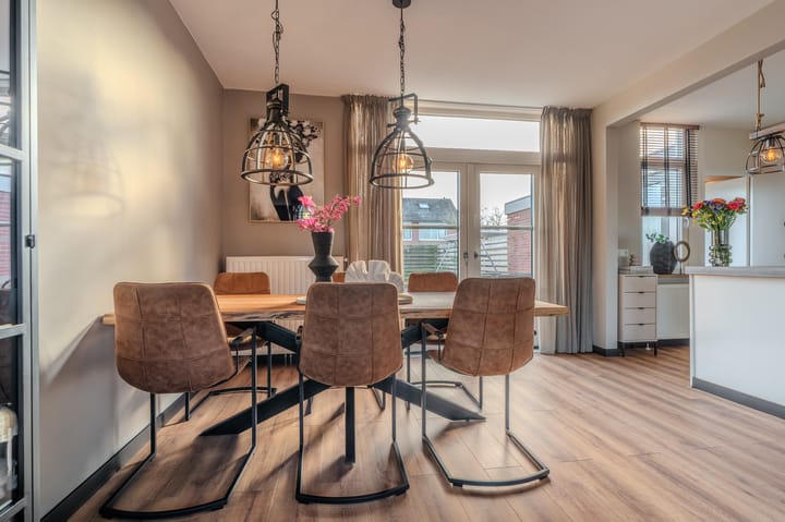 Photo 21 of Heuvelstraat 48