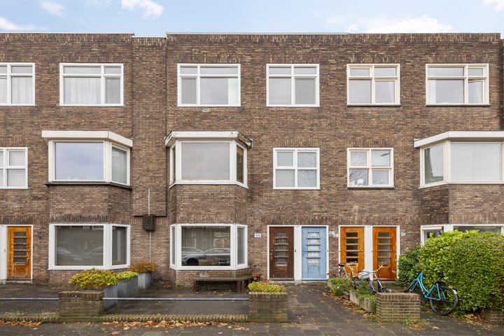 Photo 4 of E. Thomassen à Thuessinklaan 50