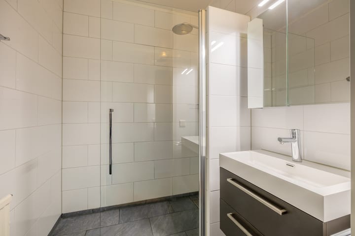 Photo 20 of Witherenstraat 144