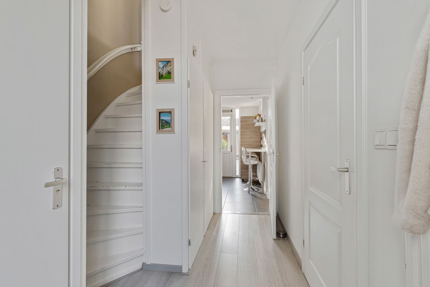 Photo 4 of Mauritsstraat 8