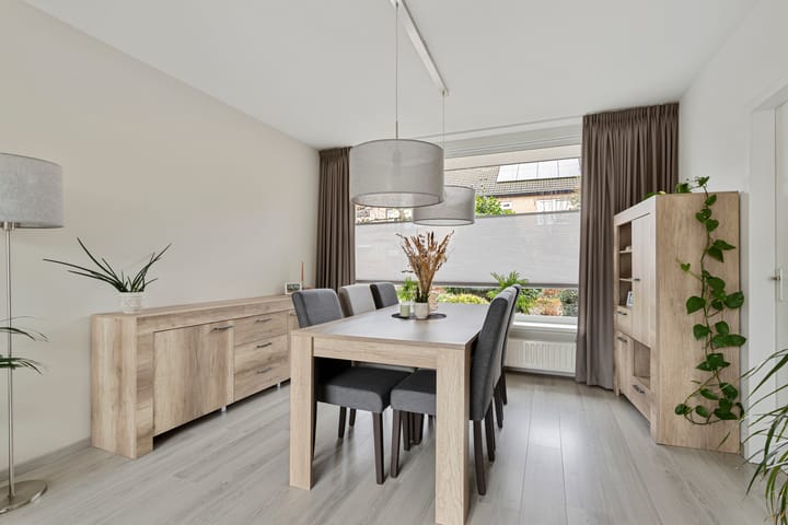 Photo 23 of Mauritsstraat 8