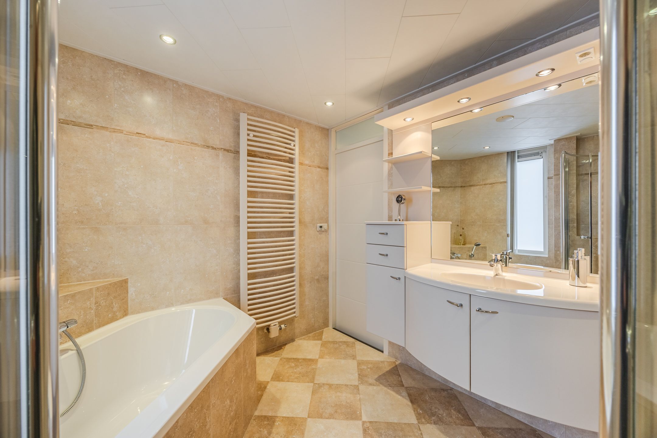 Foto 27 van Ringbaan-Noord 14